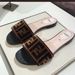 Meet your Posher, Kay kay